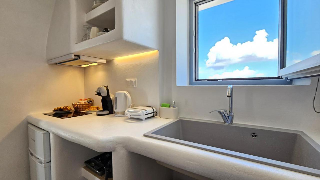 Polychronis Private Suite Pollonia Exterior photo